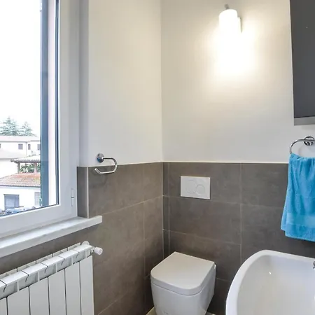1 Bedroom Stunning Apartment In Ameglia Ameglia